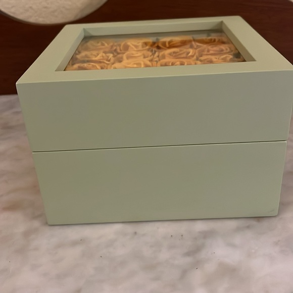 Yellow Roses Keepsake Box - Picture 10 of 12